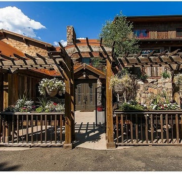 Rustic pergola entry