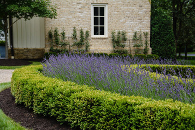 This is an example of a traditional landscaping in Columbus.