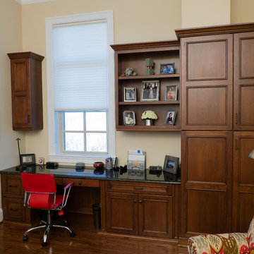 Jim's Library, Bar & Built-Ins.