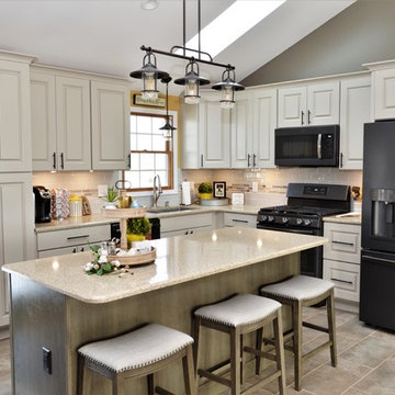 Portage, IN. Haas Signature Collection, Country Style Open Concept Kitchen