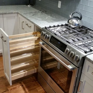 Omega Plainfield White Shaker & Dove Grey Island Dream Kitchen - Walpole