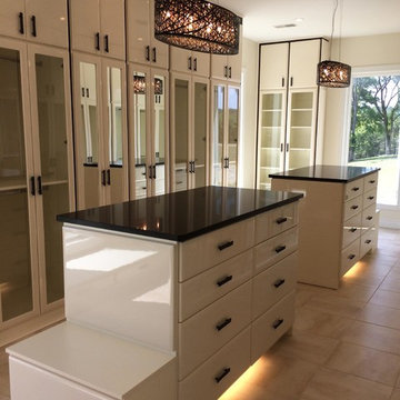 Venetia Modern Closet