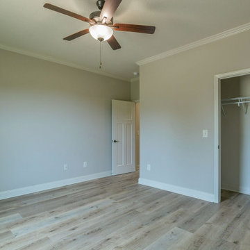 1124 Lemongrass Drive