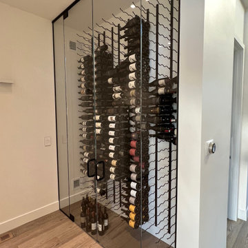 Bend wine display