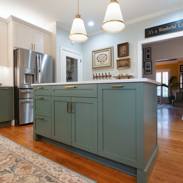Contemporary Kitchen Remodel Done With New Two-Tone Cabinets