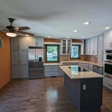 Modern Kitchen Remodel Done in a Subtle Two-Tone Color