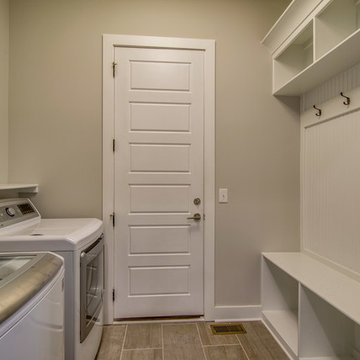 Bathroom/Laundry Room
