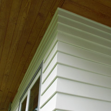 Woodview Avenue (Porch)