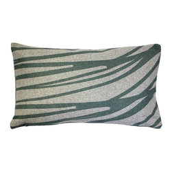 Pillow Decor Ltd. - Pillow Decor - Kukamuka Scandinavian Meri Lumbar Rectangular Pillow 12x19, Green - Decorative Pillows
