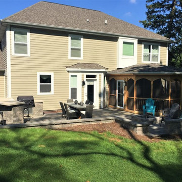 Screen Porch and Belgard Paver Patio