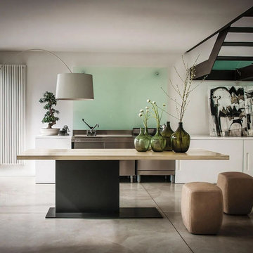Dining Room & Kitchen Furntiure