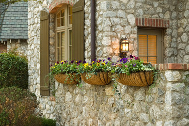 Design ideas for a traditional garden in Charlotte with a container garden.