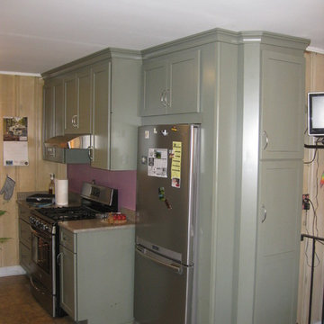 Schuler Sugar Creek Maple in Seagrass Coastal Series Finish