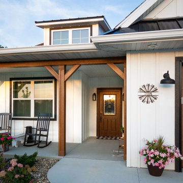 Farmhouse Downsizer Entry Covered Porch