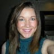 Erin Charmelos foto