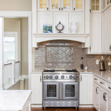 White Knotty Maple Farmhouse Style Kitchen