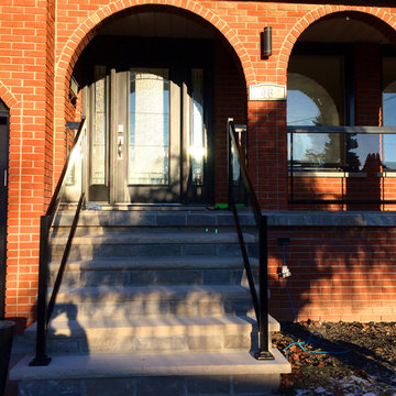 Aluminum and Glass Porch Railings - 135