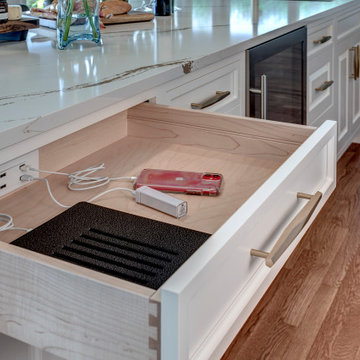 Happiness Guaranteed - A Homeowners Guide to Remodeling without Regret