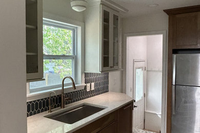 Example of a kitchen design in Minneapolis