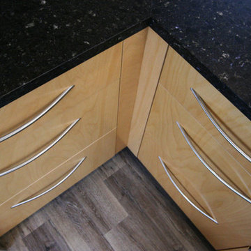 Clean Birch Kitchen plus Pantry