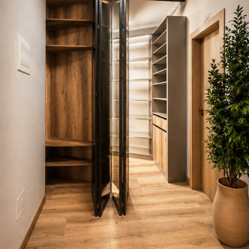 Contemporary Walk-In Wardrobe in Oxfordshire