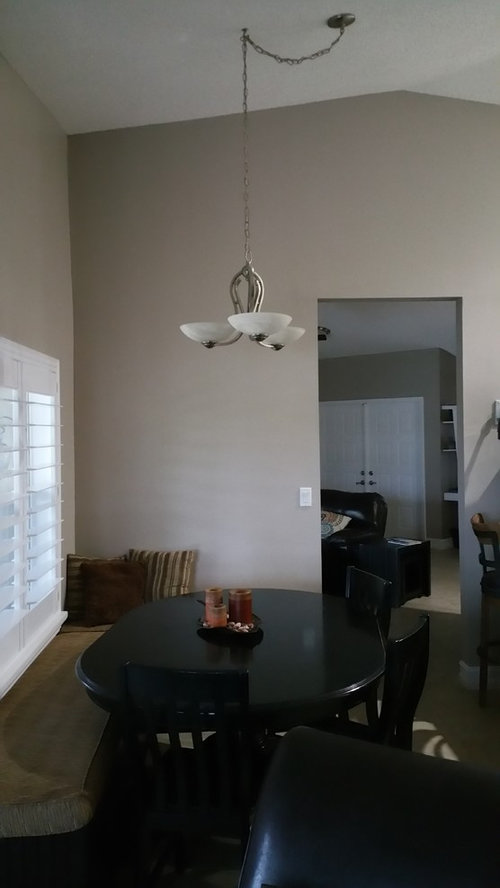 Light Fixture Off Center, What To Do When Chandelier Is Not Centered Over Table