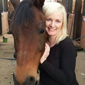 Lynnette Packham's photo