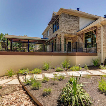 Award-Winning Pool Deck w/ Shade Cover in NW Austin