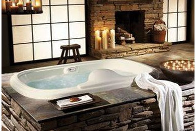 Bathroom - contemporary bathroom idea in New York