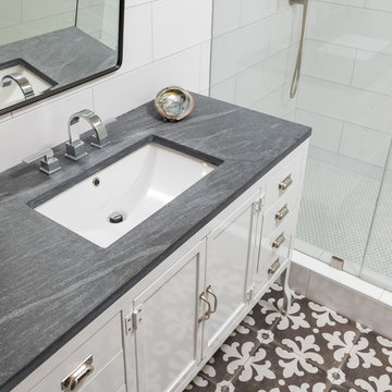 Fun Patterned Floor Tiles in Bathroom
