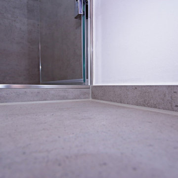 Aus einem Badezimmer wird ein Duschbad im Münchner Osten