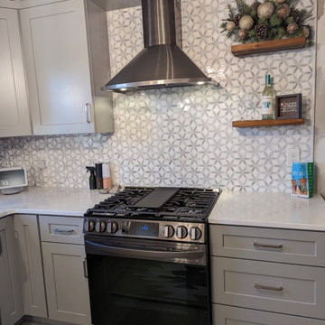 Fort Mill SC Kitchen & Powder Room Remodel