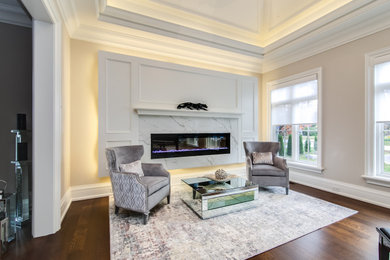 Home design - transitional home design idea in Toronto