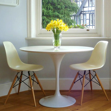 Tulip Table collection