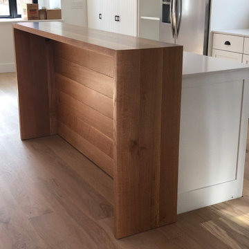 White Oak Face Grain Pony Wall