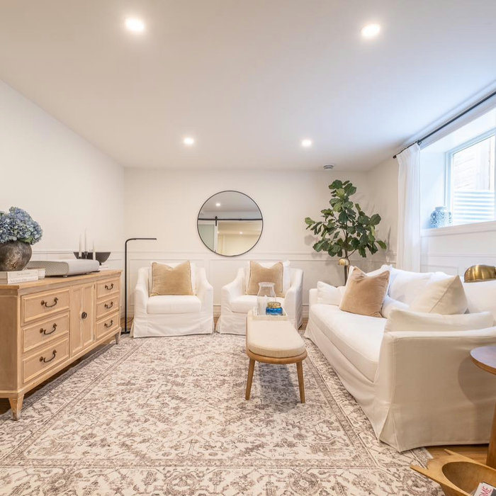 Family room photo in New York