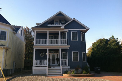 Beach style exterior home photo in New York