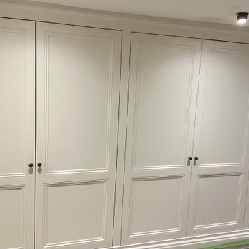 Cheyne Walk Spare Bedroom Wardrobe