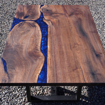 Black Walnut Live Edge Coffee Table – Steamboat Elegance