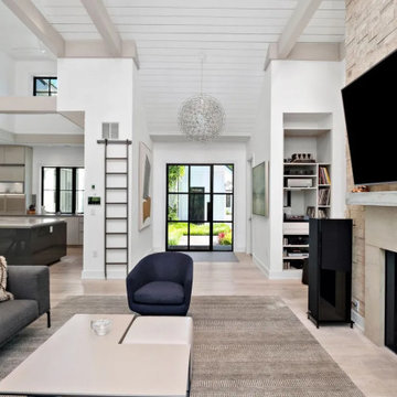 Modern Farmhouse - Ladue, MO