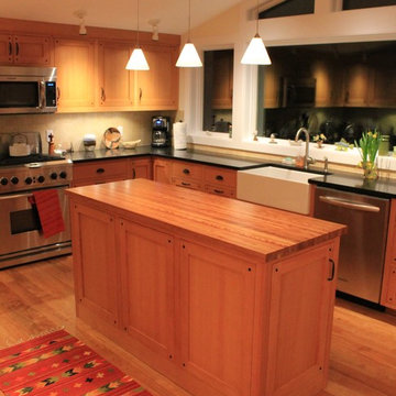 Custom Kitchen Cabinetry