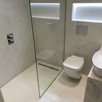 Microcement coatings in bathrooms