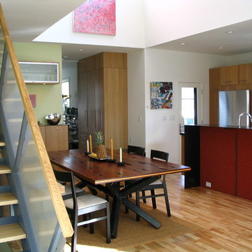 B- Line Medium 001 | dining