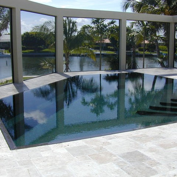 Key Largo, FL Residential Pool Negative Edge 2