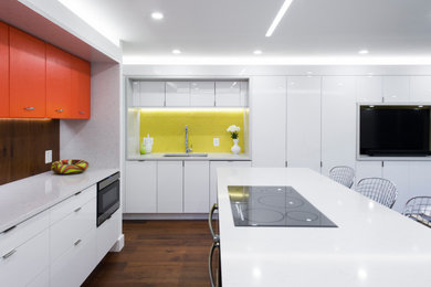 Example of a trendy kitchen design in DC Metro