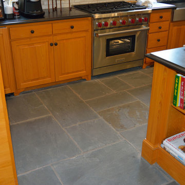 PA Blue Stone sawn Random pattern