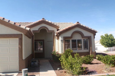 Inspiration for an exterior home remodel in Las Vegas