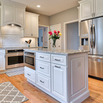 Welcoming White Kitchen