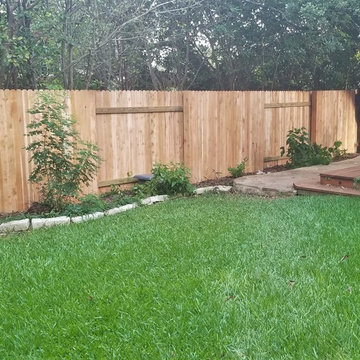 Traditional Western Red Cedar Fence