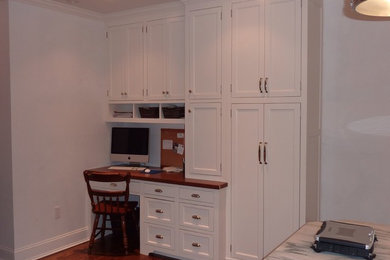 Elegant home office photo in New York